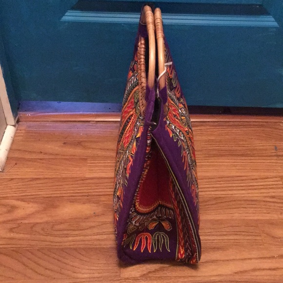 Kente cloth print tote with wicker handles - Picture 5 of 7